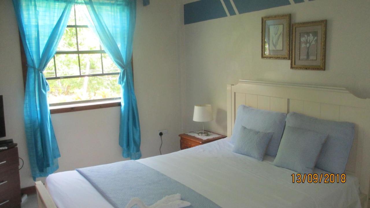 Tropical Breeze Vacation Home And Apartments Gros-Islet Buitenkant foto