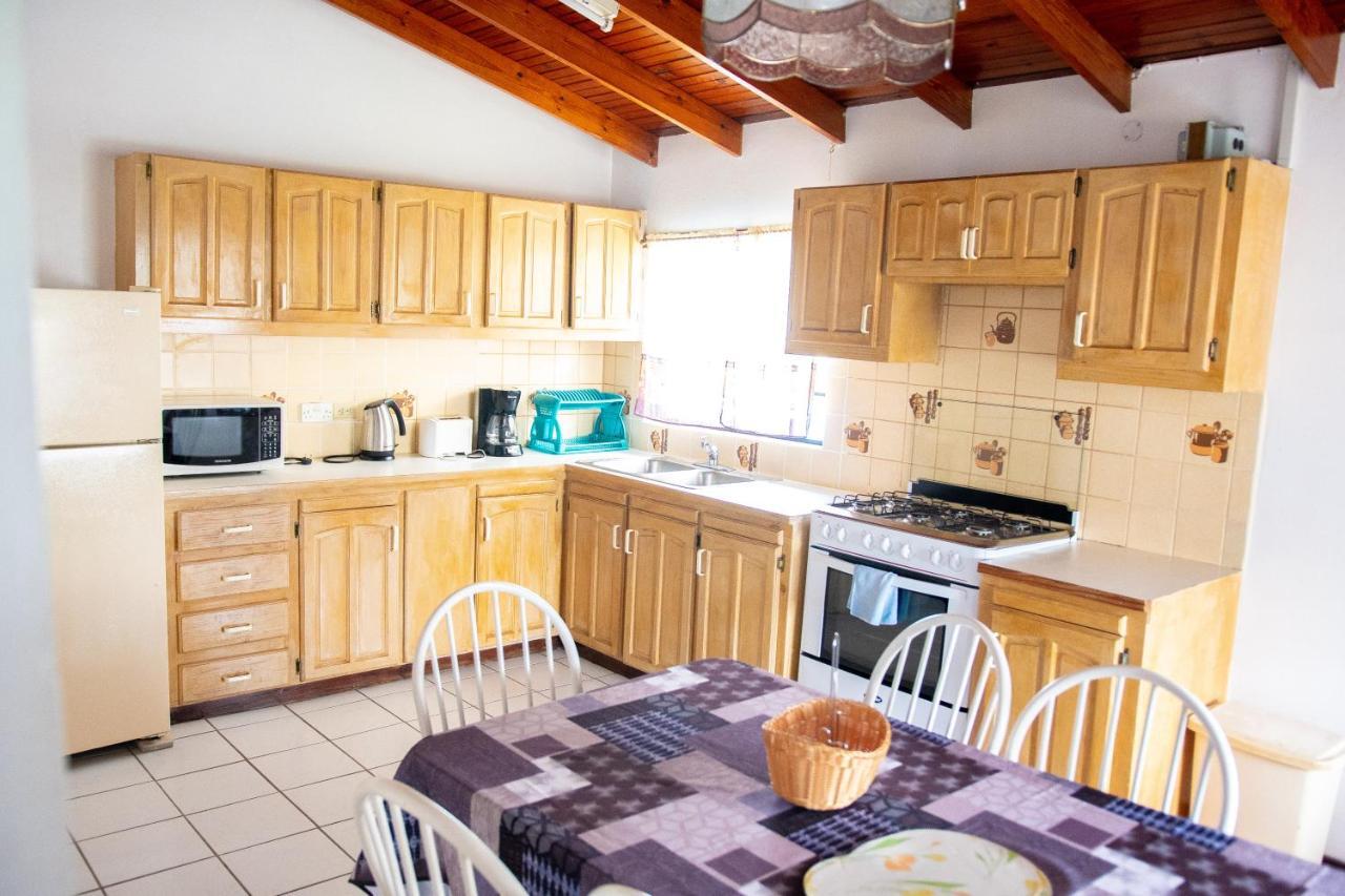Tropical Breeze Vacation Home And Apartments Gros-Islet Buitenkant foto