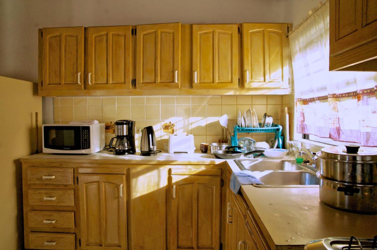 Tropical Breeze Vacation Home And Apartments Gros-Islet Buitenkant foto