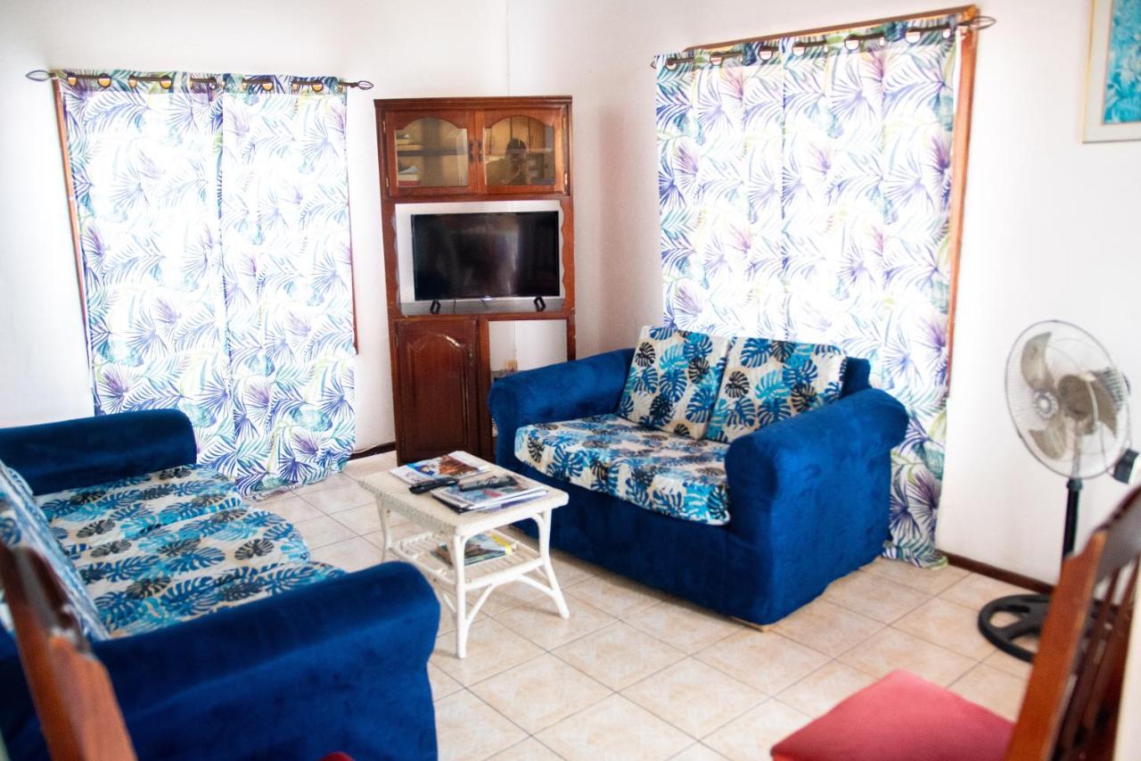 Tropical Breeze Vacation Home And Apartments Gros-Islet Buitenkant foto